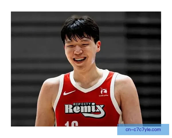 杨瀚森立志博学归来报效亚洲中华